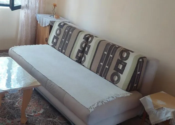 House Above 塞拉耶佛